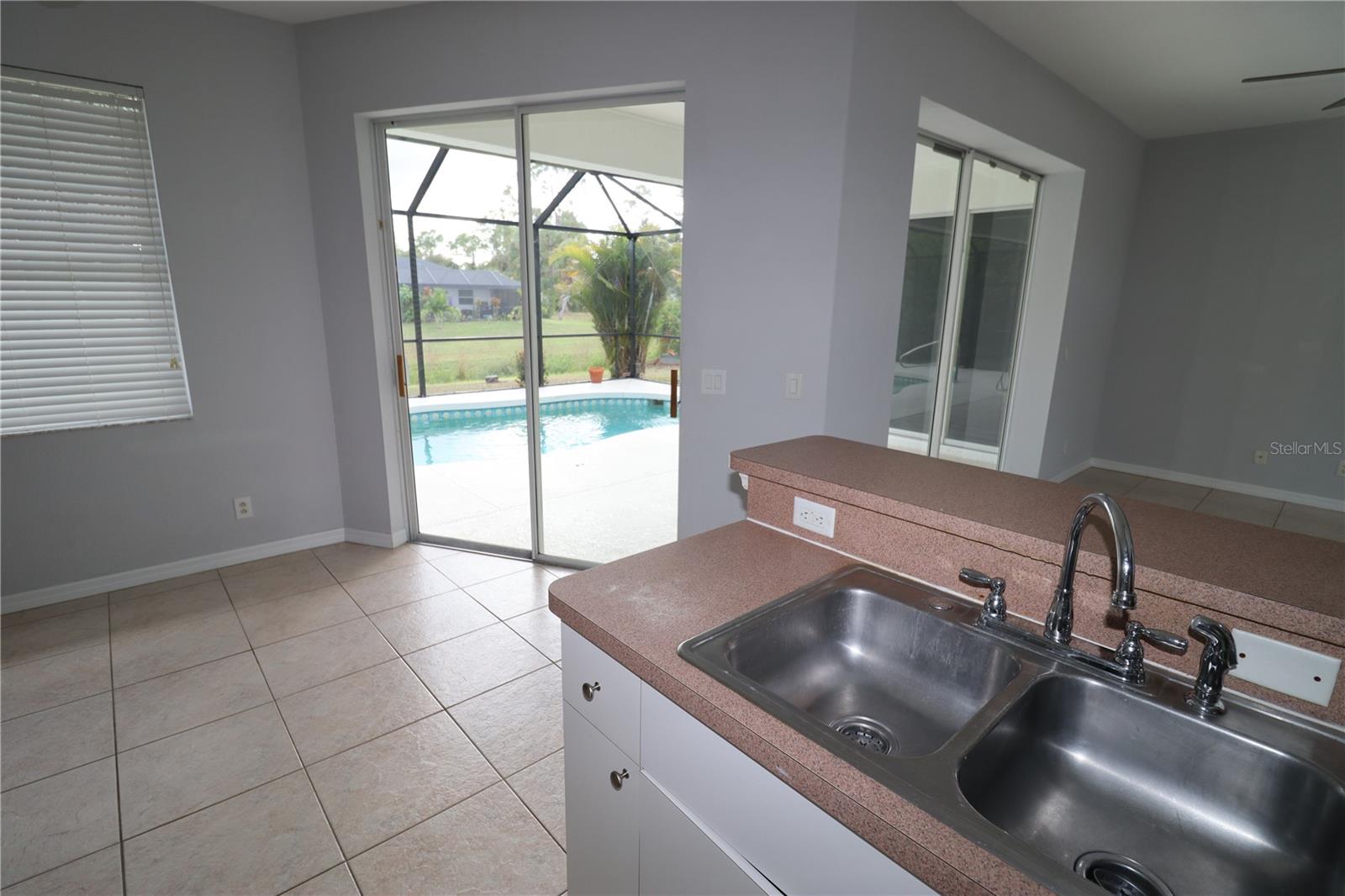 PORT CHARLOTTE SUB 07 - Residential Lease