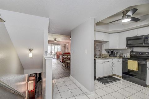 Townhouse in SEMINOLE FL 9663 TARA CAY COURT 5.jpg