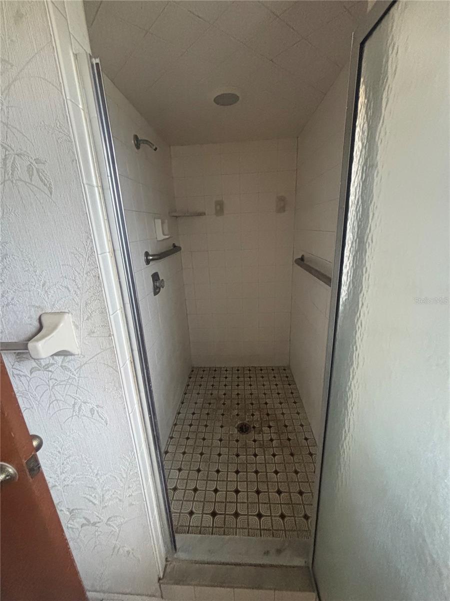 BARCLAY WOODS 2ND ADD - Residential