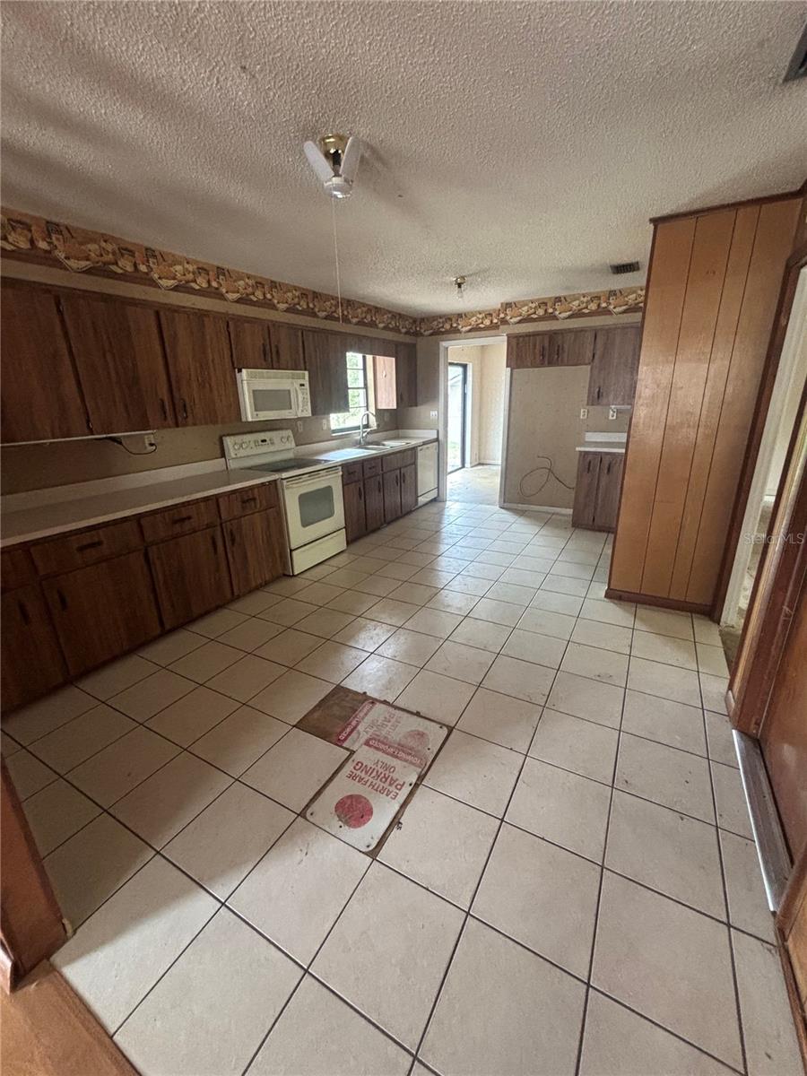 BARCLAY WOODS 2ND ADD - Residential