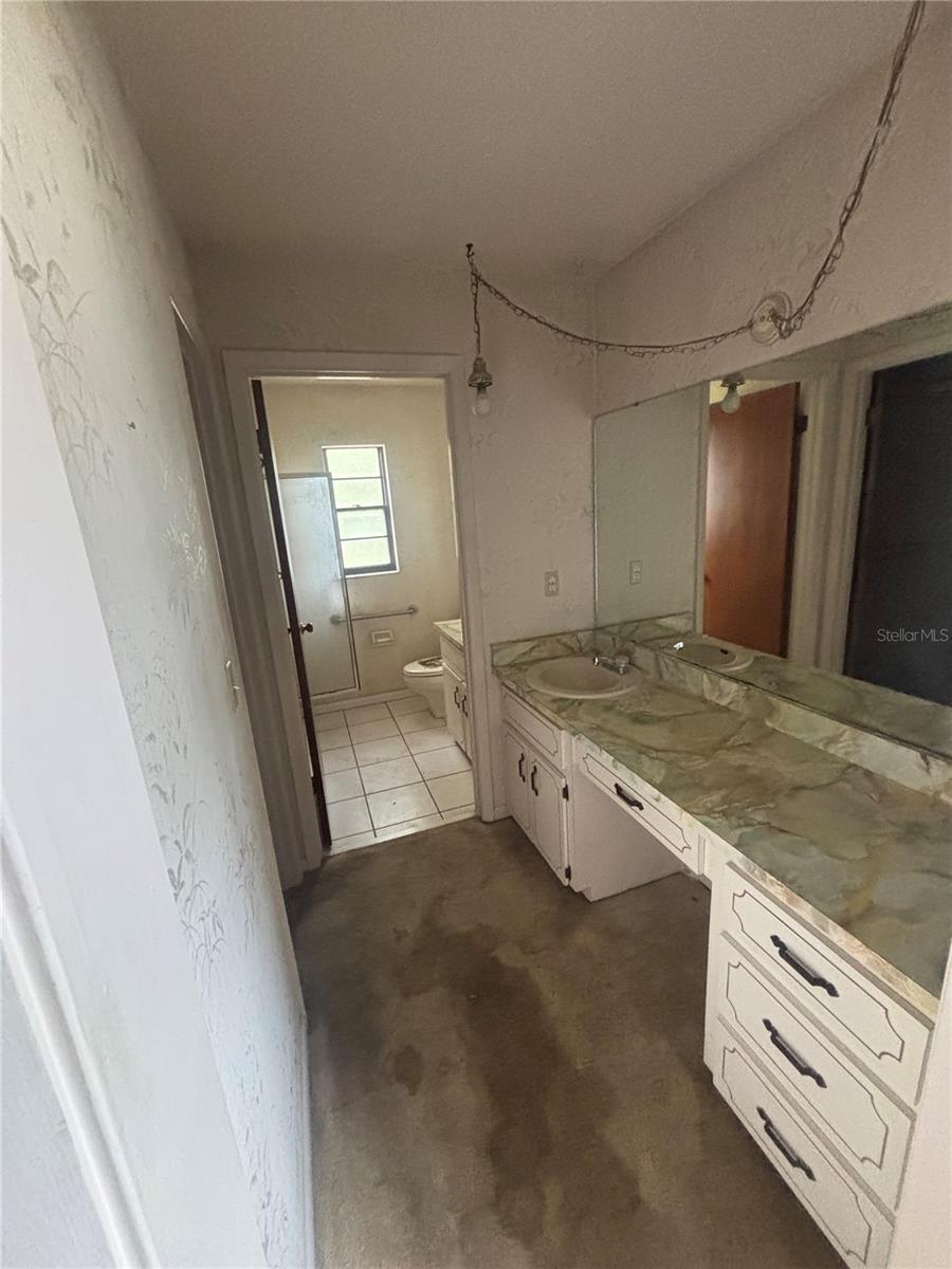 BARCLAY WOODS 2ND ADD - Residential