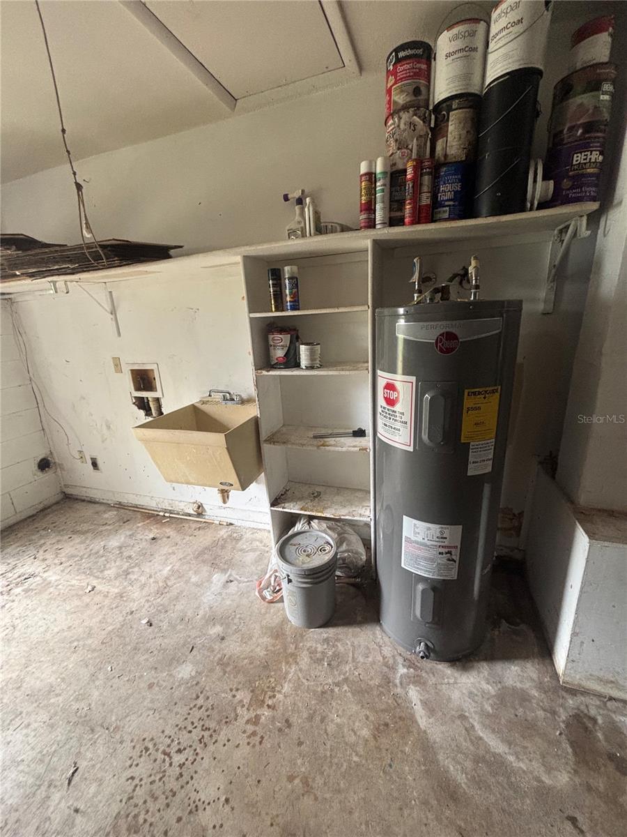 BARCLAY WOODS 2ND ADD - Residential