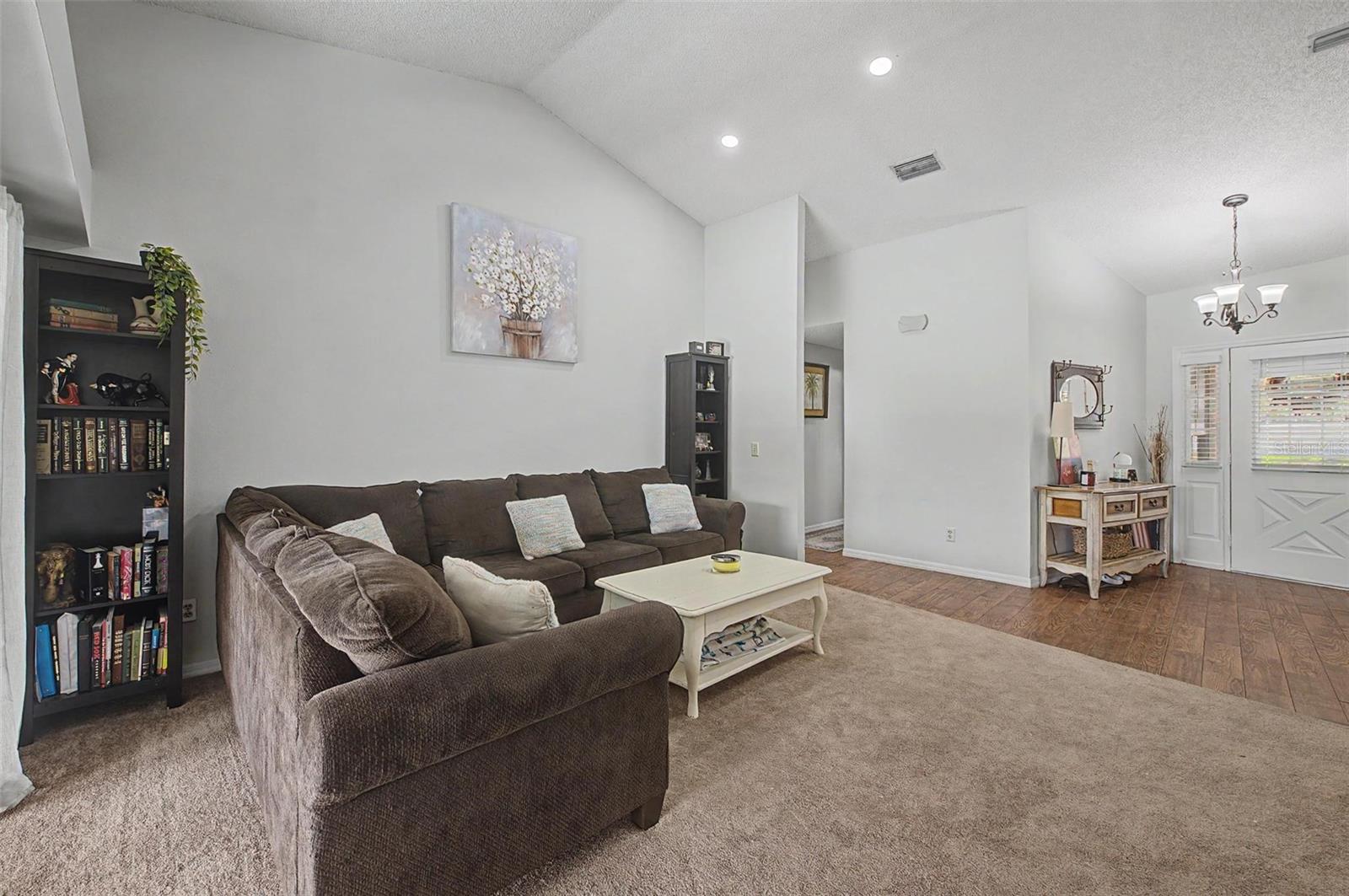 3916 BROOMSEDGE LANE
