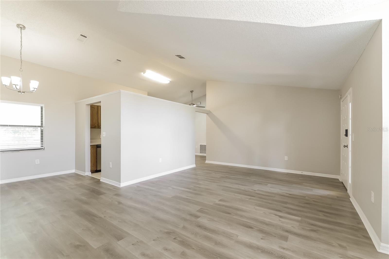 OAK RUN UNIT 06 - Residential Lease