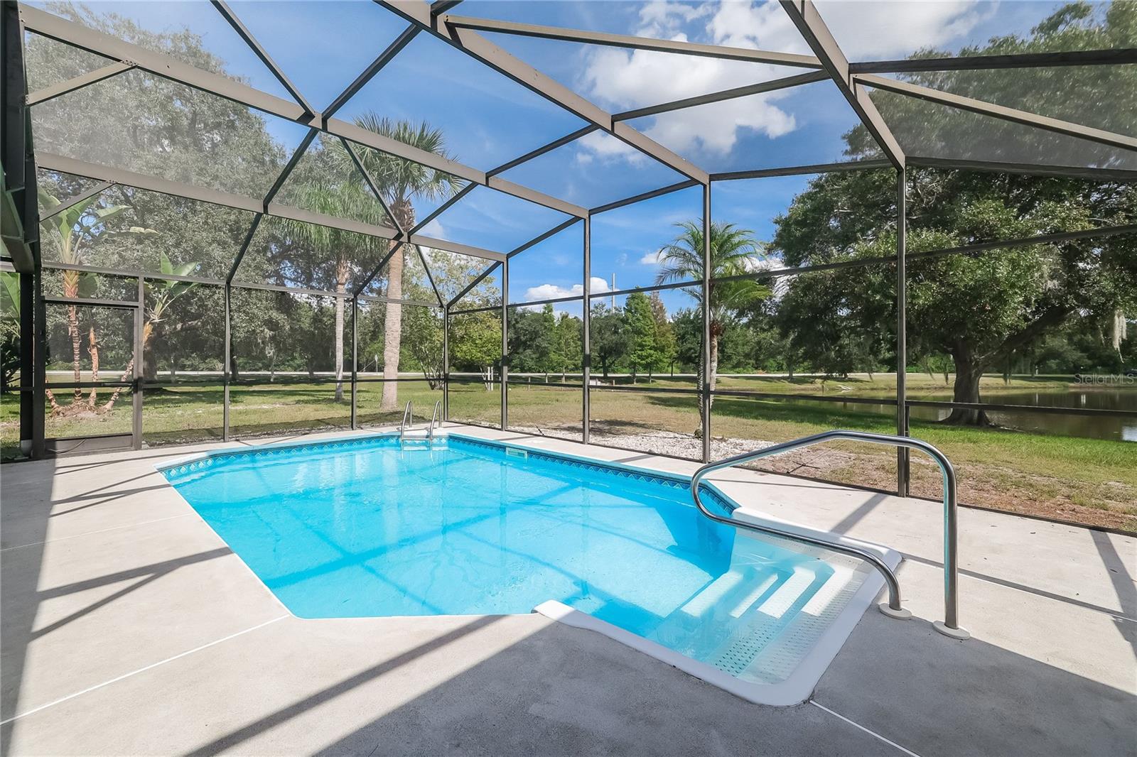 OAK RUN UNIT 06 - Residential Lease