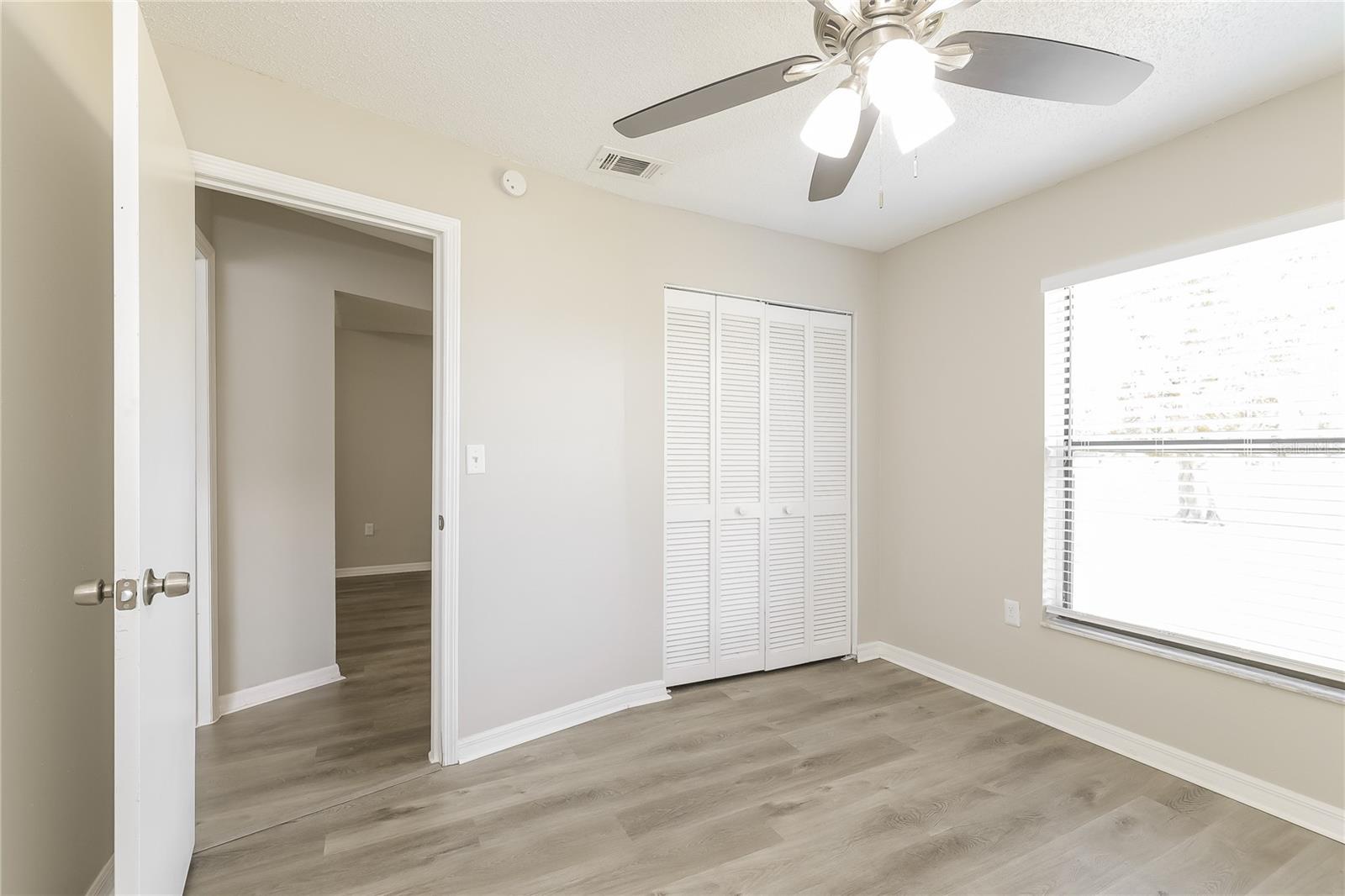 OAK RUN UNIT 06 - Residential Lease