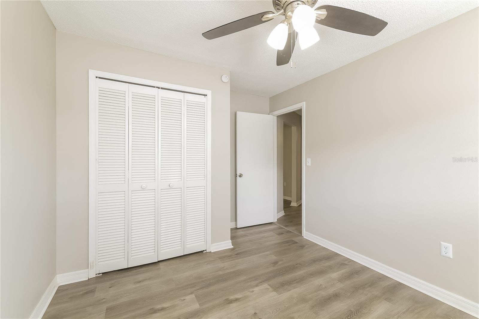 OAK RUN UNIT 06 - Residential Lease