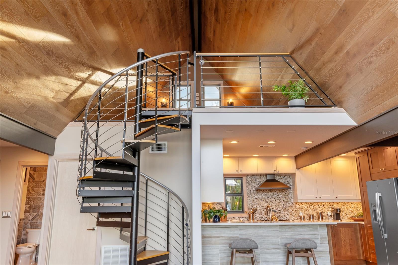 CYPRESS SHORES - Residential