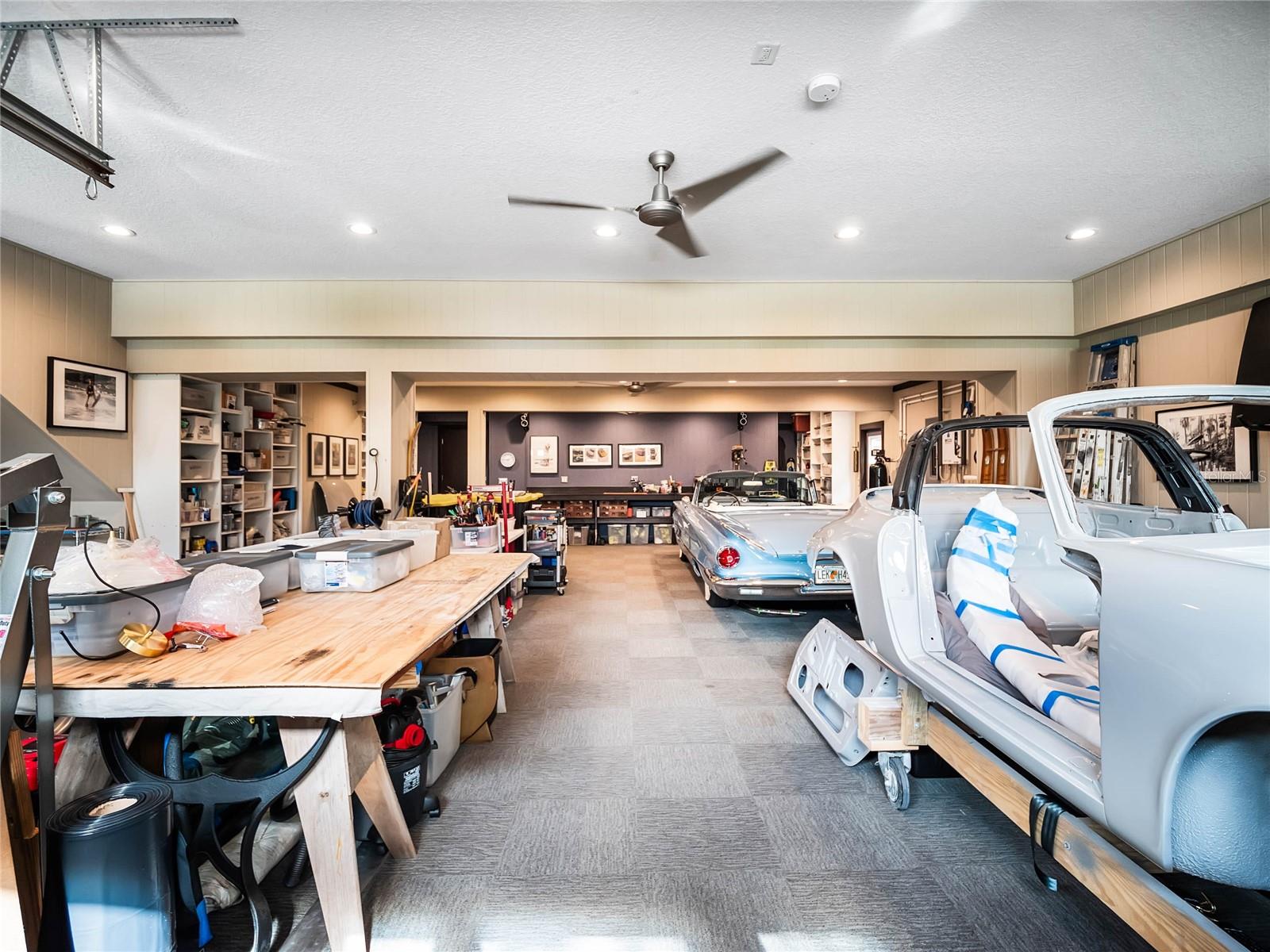 CYPRESS SHORES - Residential