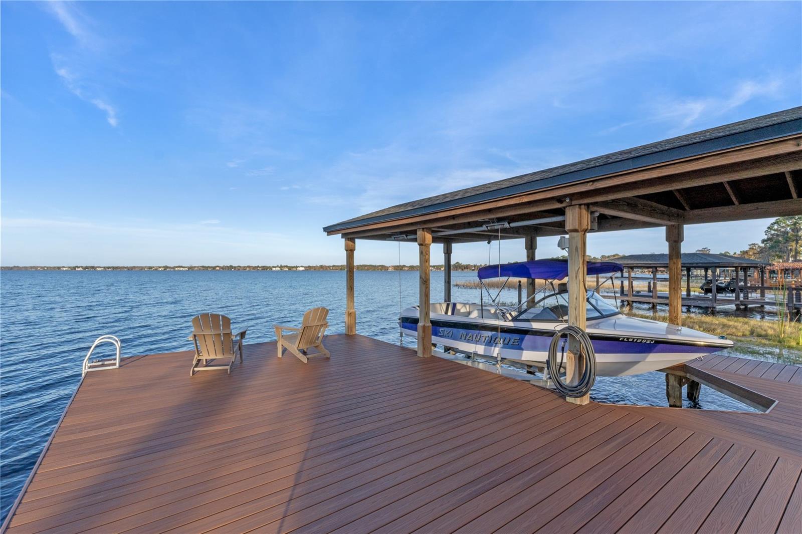 CYPRESS SHORES - Residential