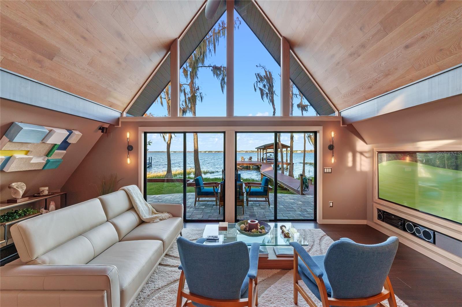 CYPRESS SHORES - Residential