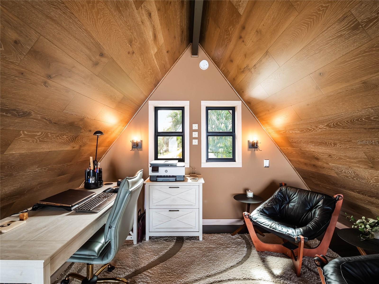 CYPRESS SHORES - Residential