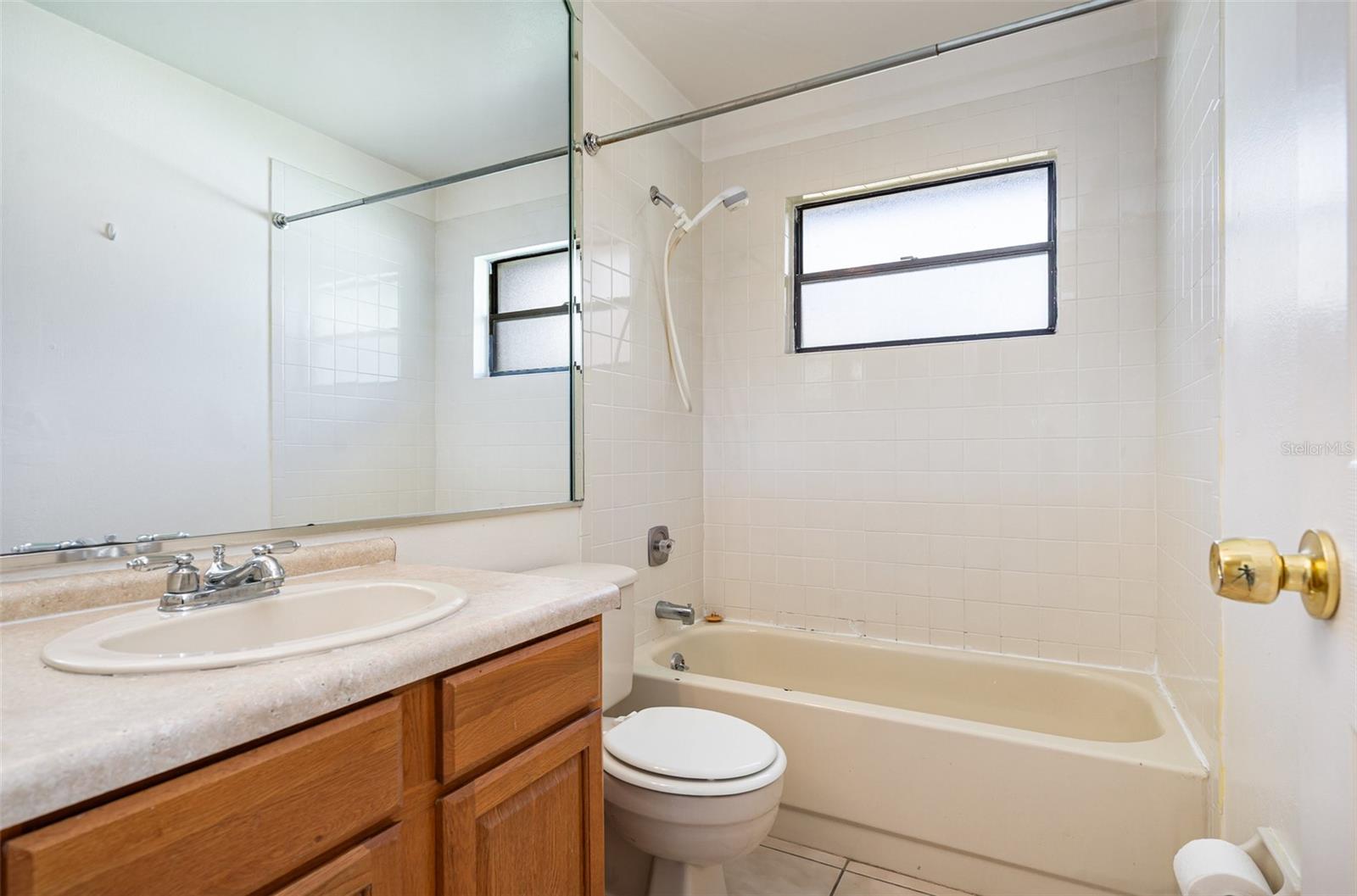 PARKWAY GARDENS UNIT 01 - Residential