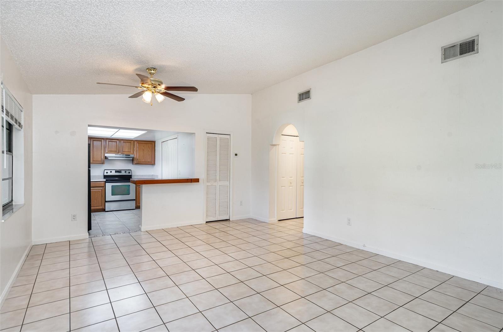 PARKWAY GARDENS UNIT 01 - Residential