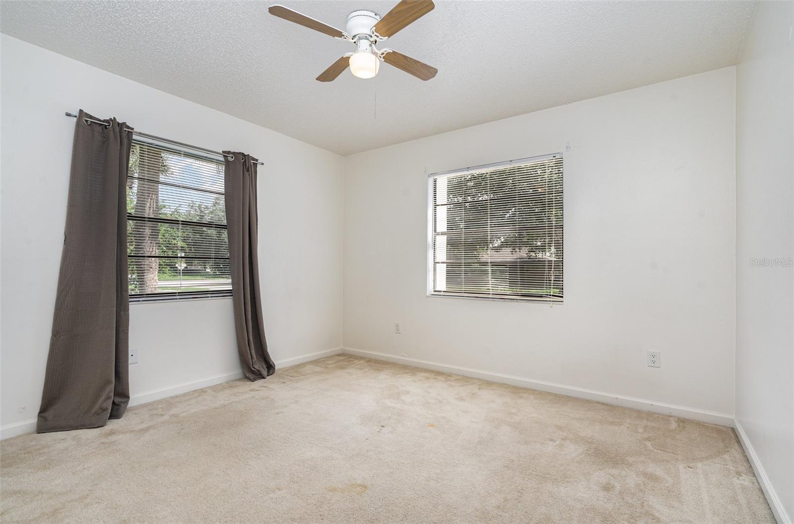 PARKWAY GARDENS UNIT 01 - Residential