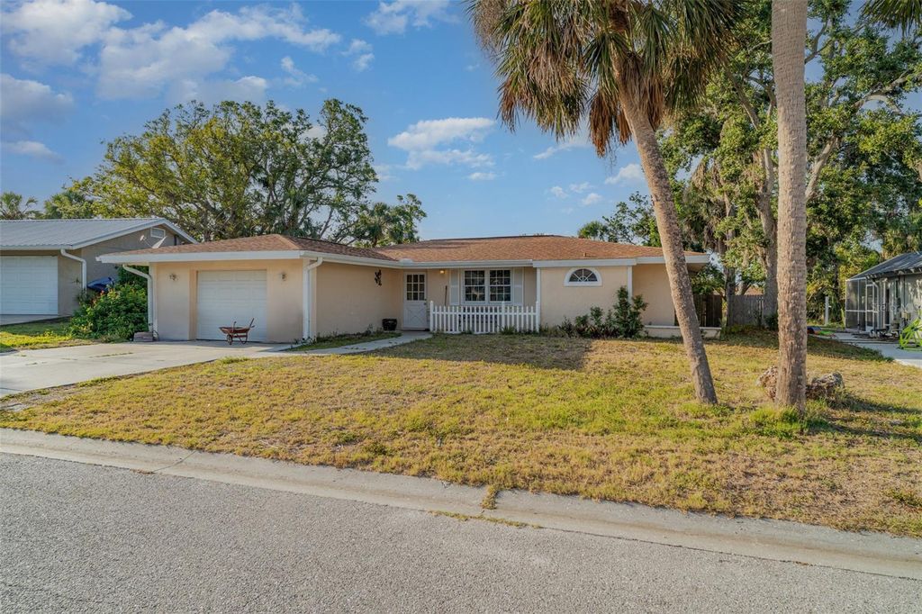 Photo of 504 Casas Bonitas Drive, Nokomis, FL 34275 (MLS # TB8383964)