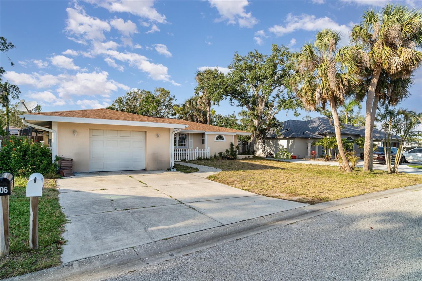 504 CASAS BONITAS DRIVE
