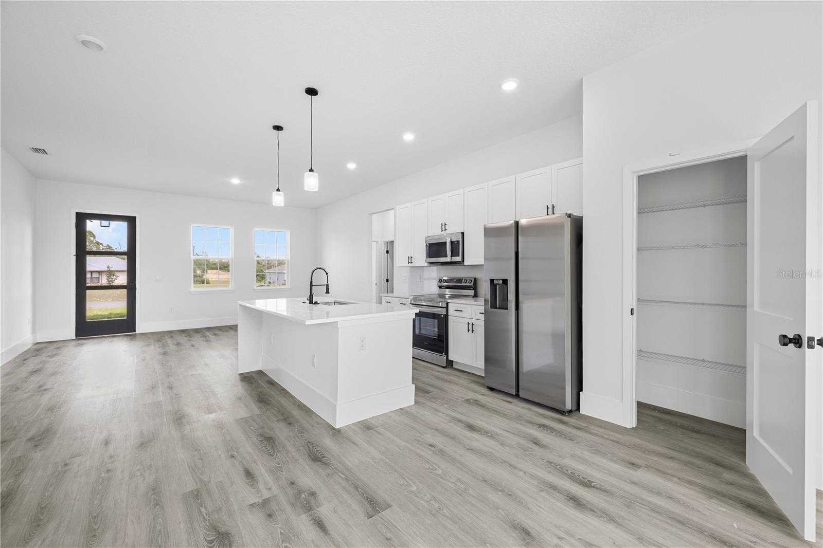 MARION OAKS UN SIX - Residential