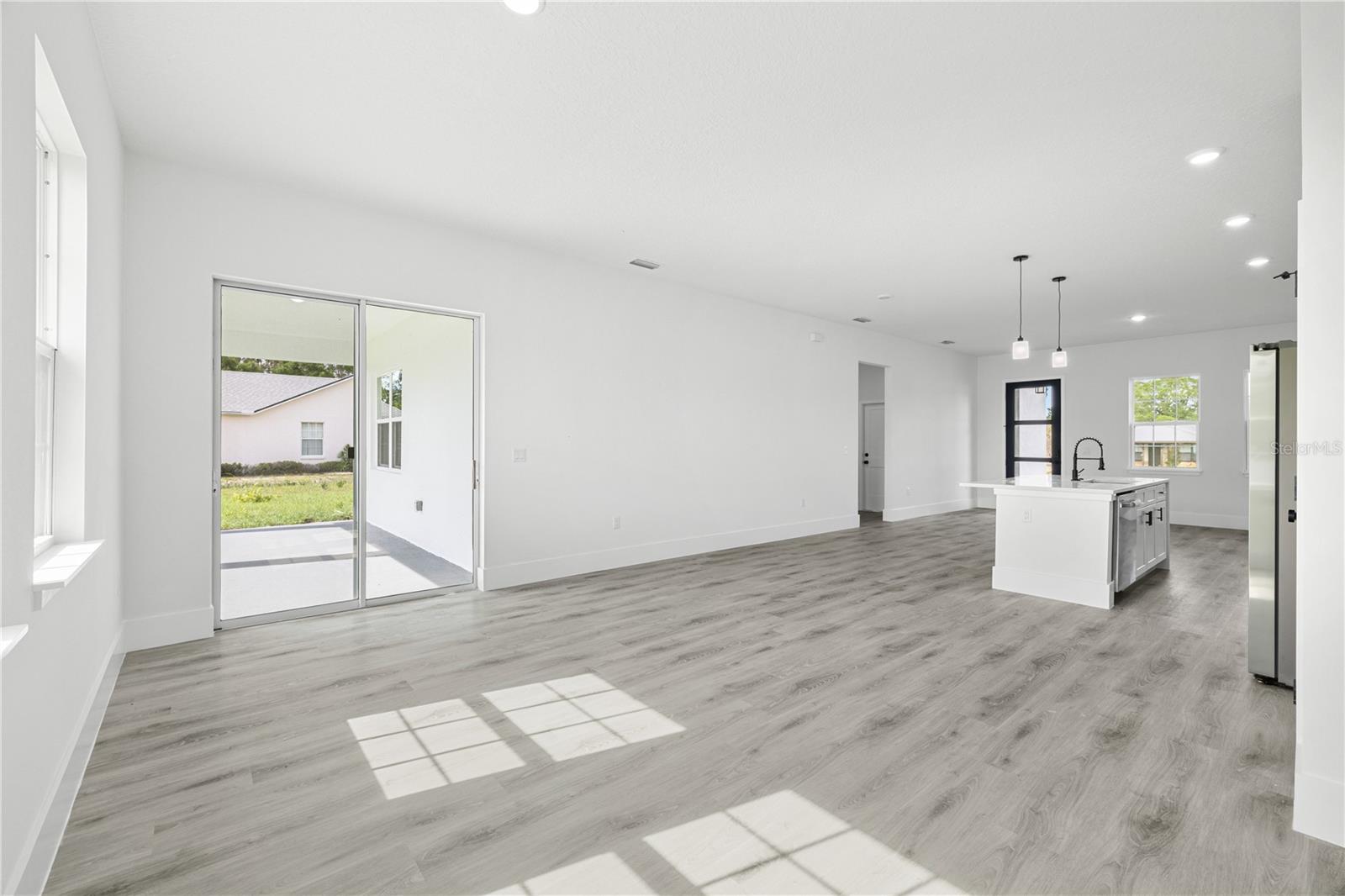 MARION OAKS UN SIX - Residential
