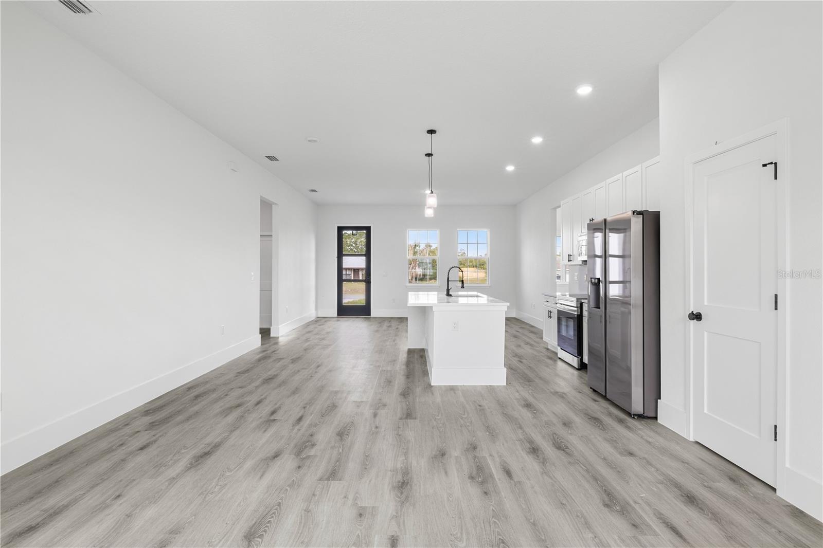 MARION OAKS UN SIX - Residential