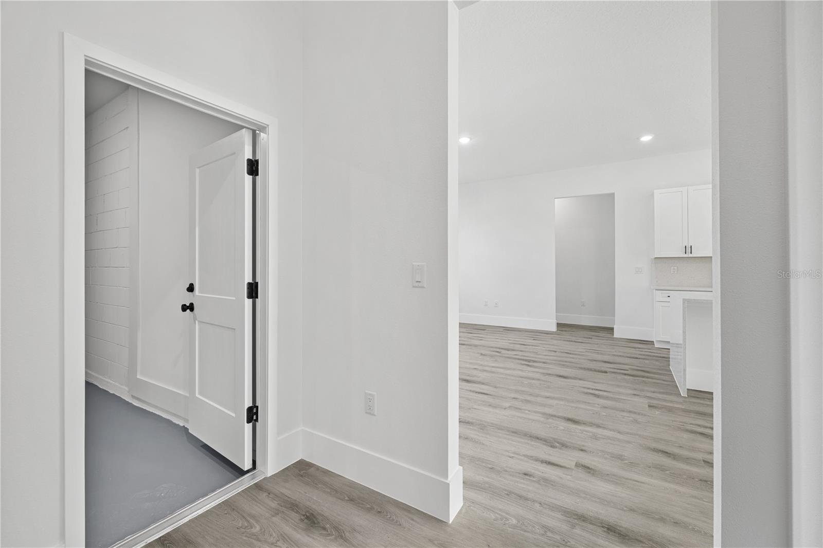 MARION OAKS UN SIX - Residential