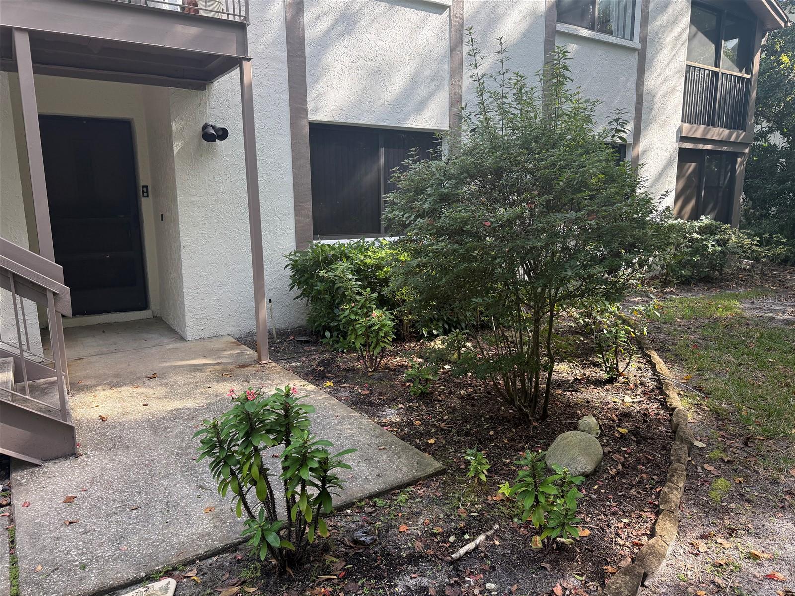 604 SUMMERHILL COURT B