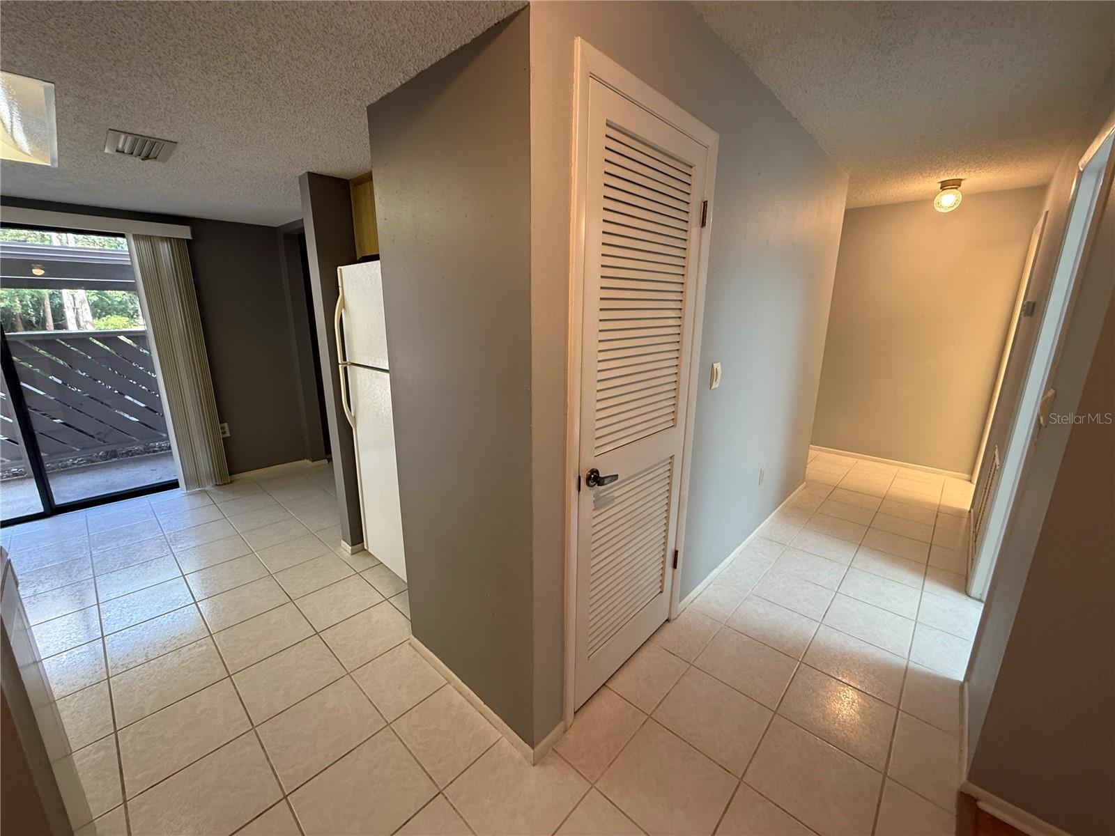 604 SUMMERHILL COURT B