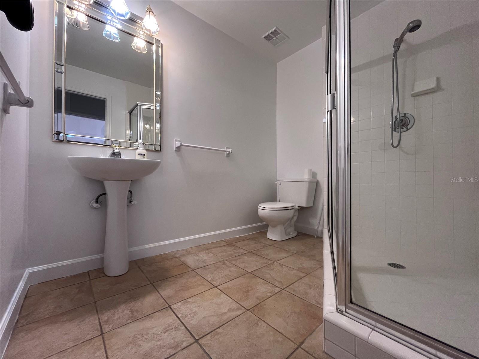 TEMPLE HEIGHTS - Residential Lease