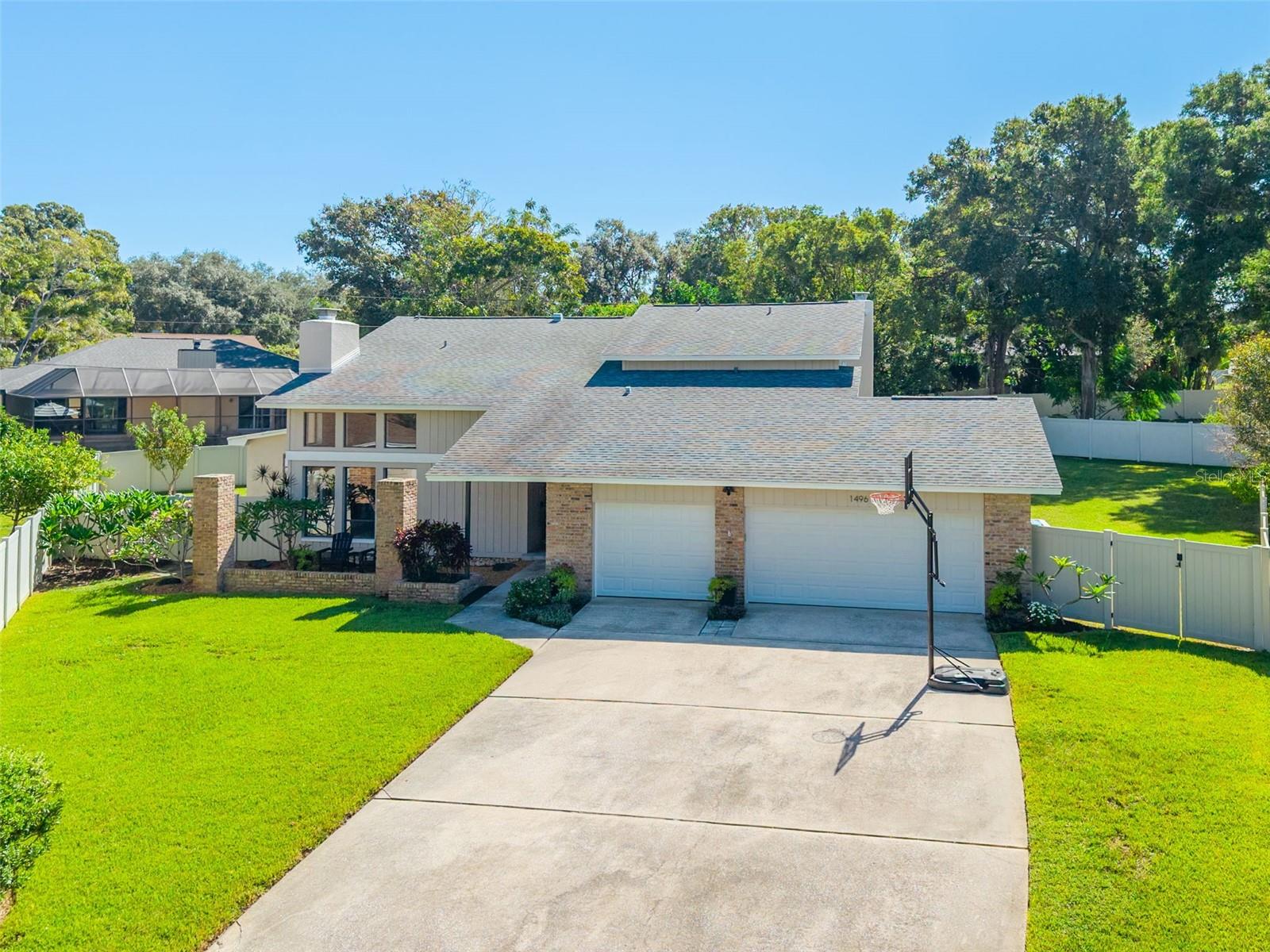1496 TREETOP DRIVE