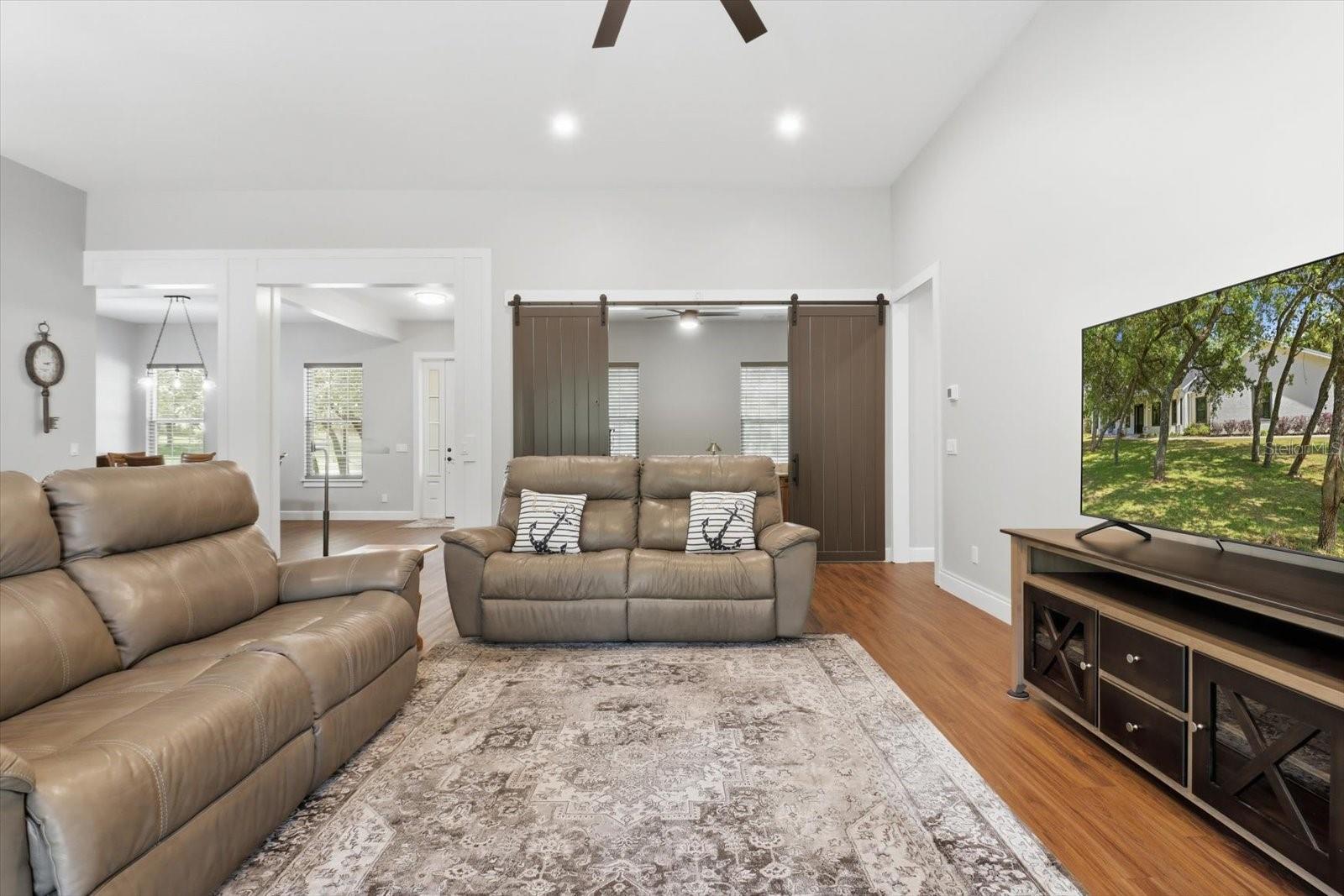 PINE RIDGE UNIT 01 - Residential