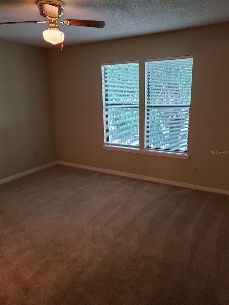 VINTAGE GRAND - Residential