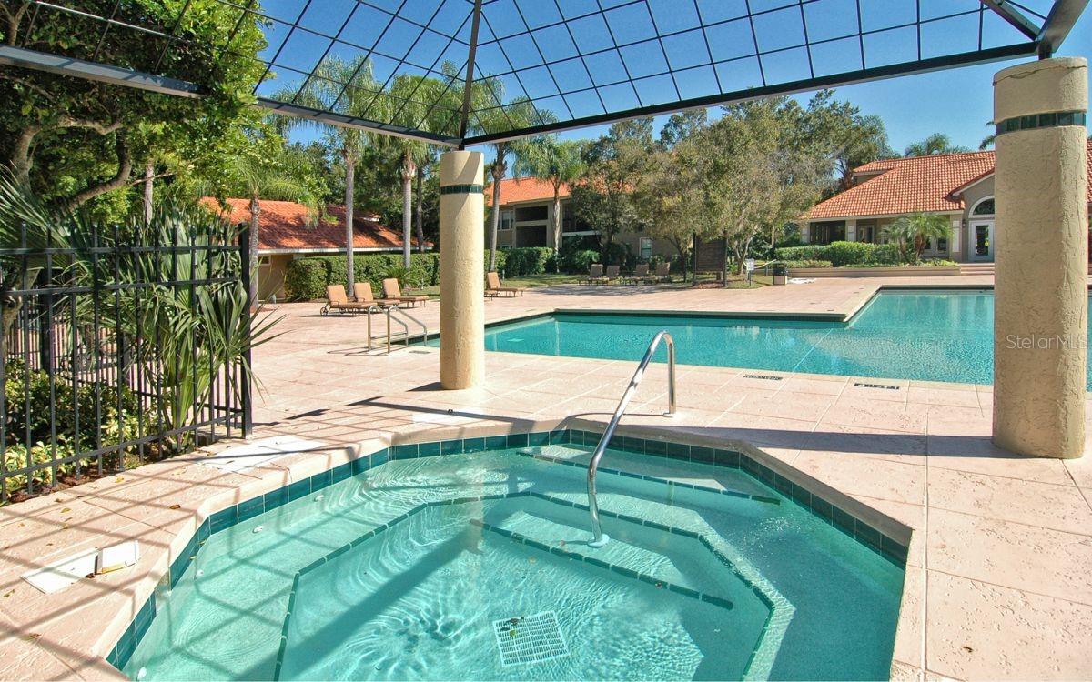 VINTAGE GRAND - Residential