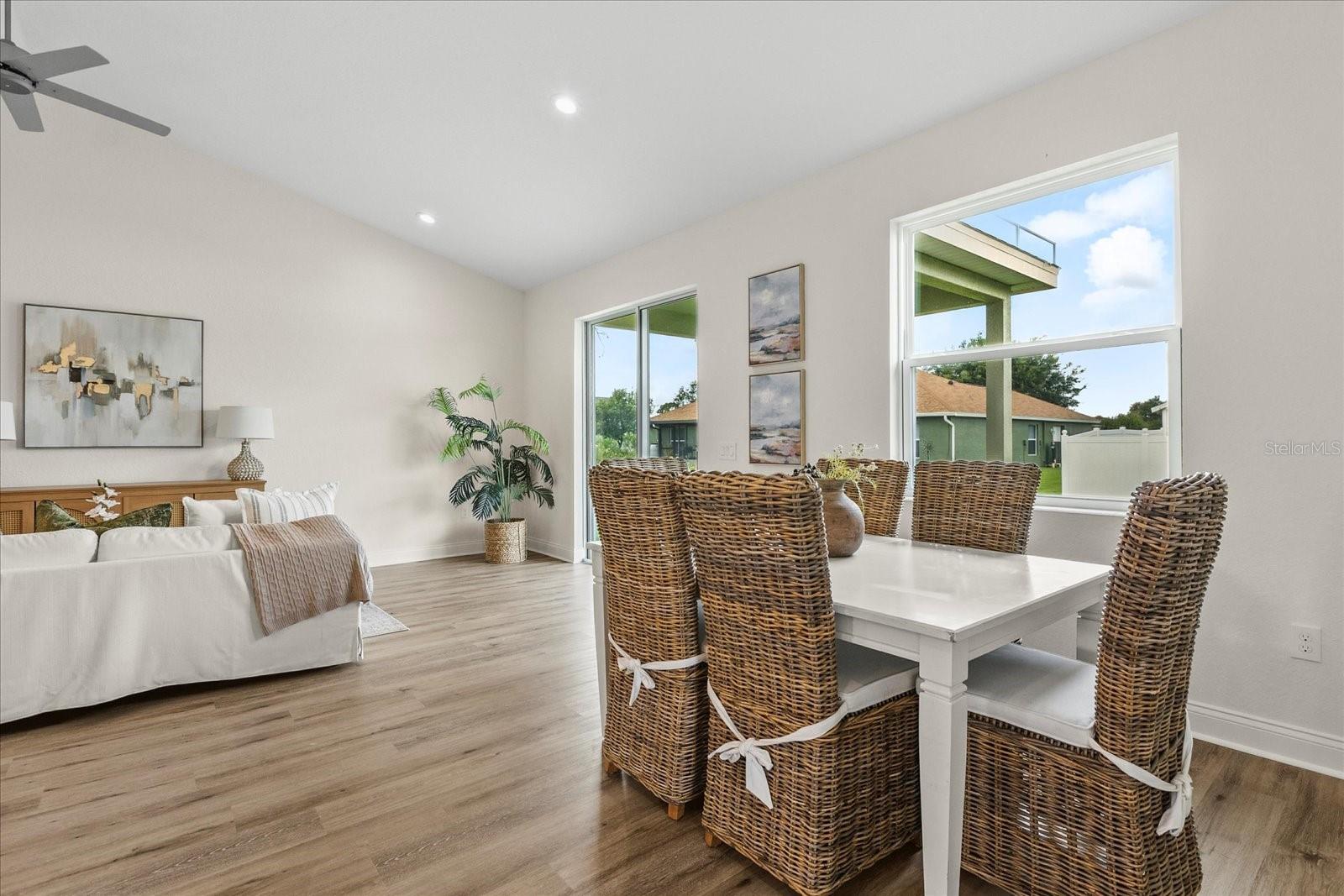 SUN N LAKE - Residential