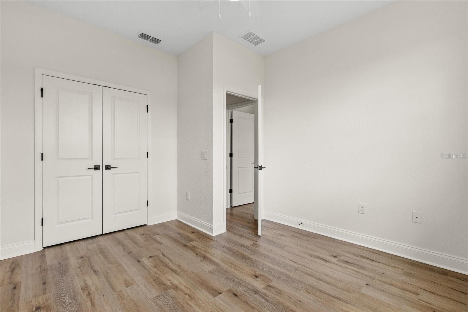 SUN N LAKE - Residential