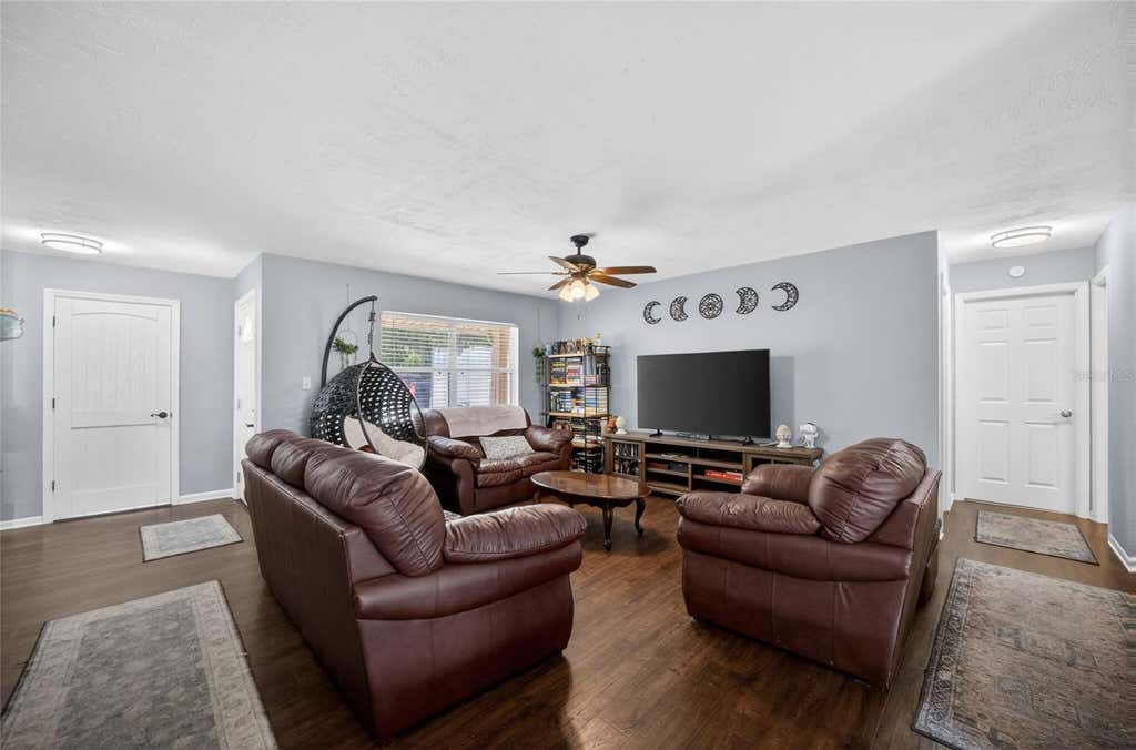 Photo of 36435 Via Marcia, Fruitland Park, FL 34731 (MLS # O6415291)