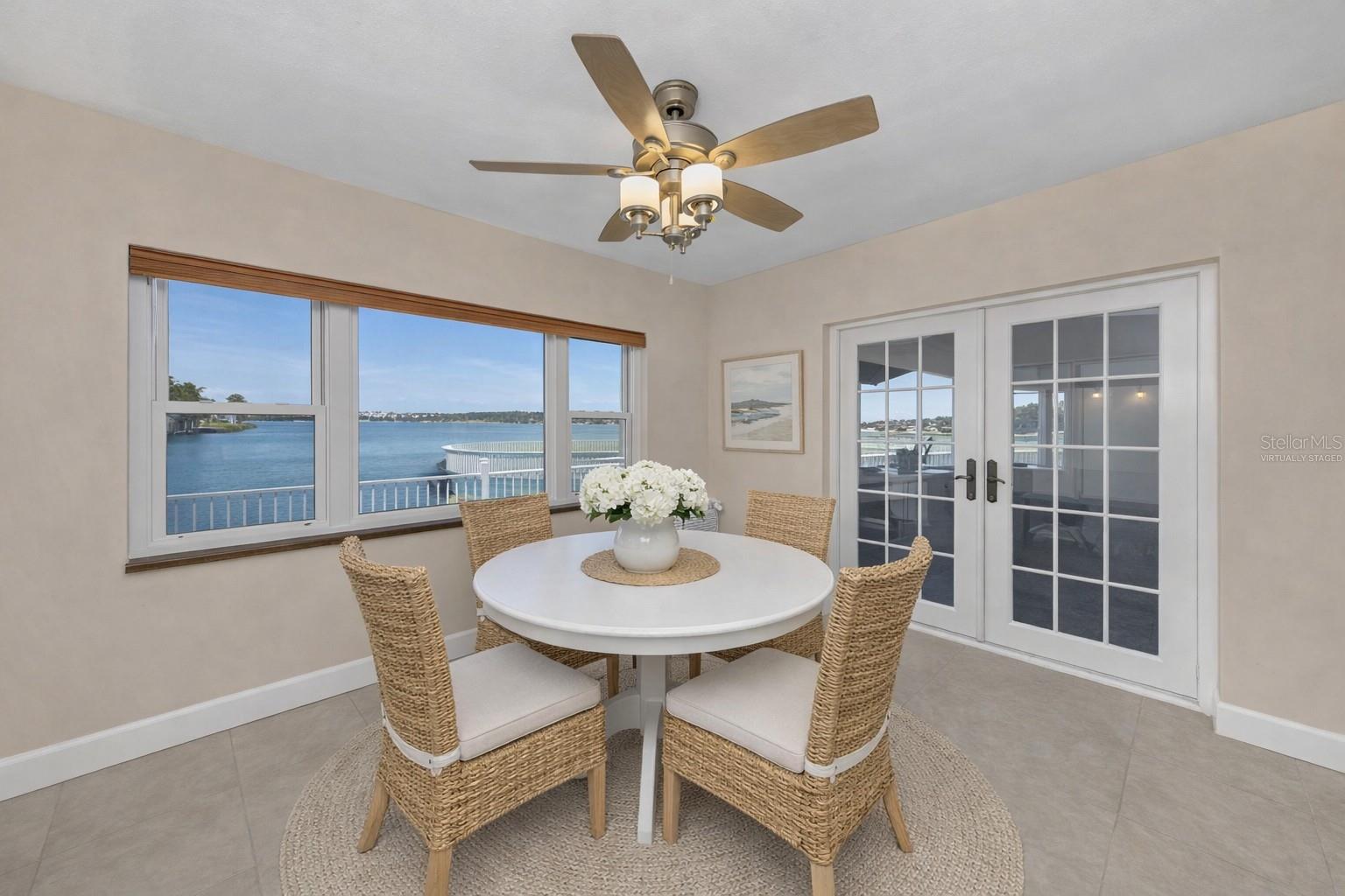 PASADENA SHORES - Residential