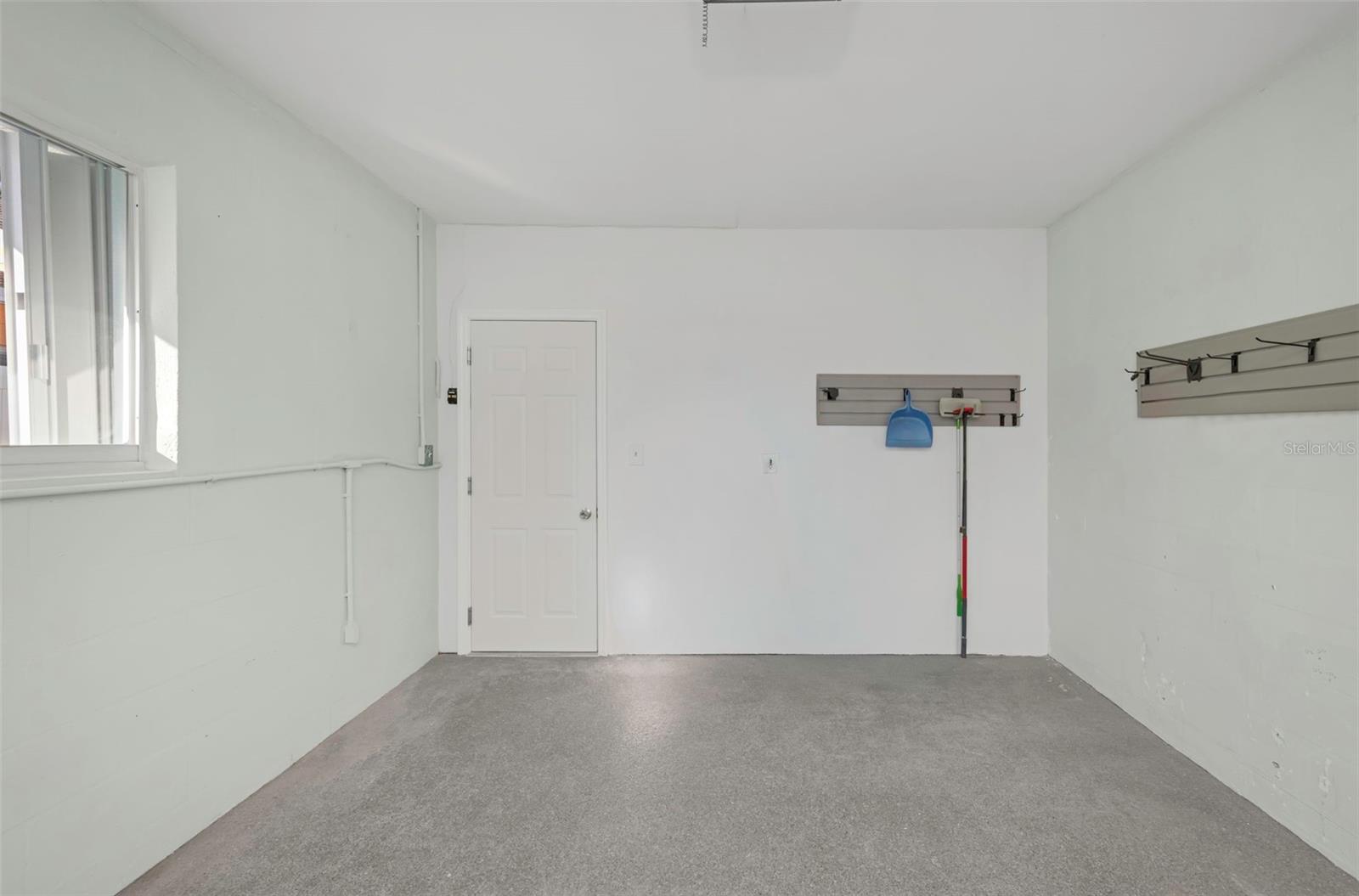 PASADENA SHORES - Residential