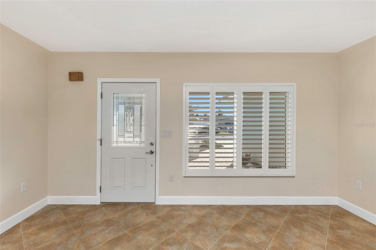 PASADENA SHORES - Residential