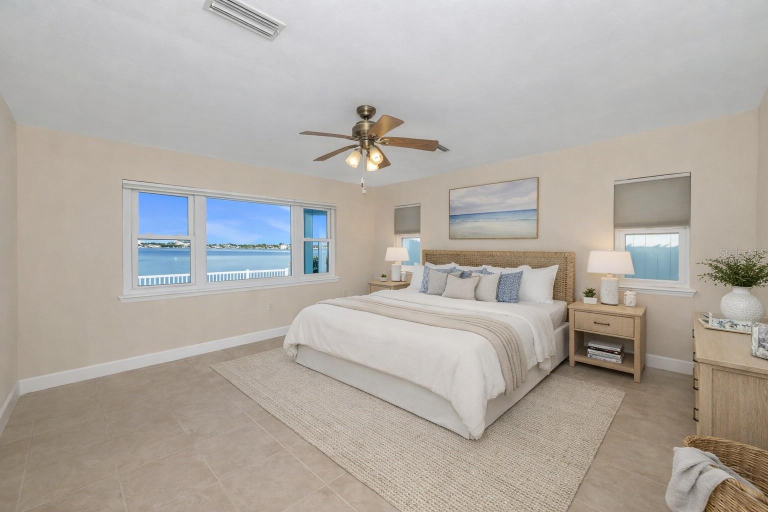 PASADENA SHORES - Residential