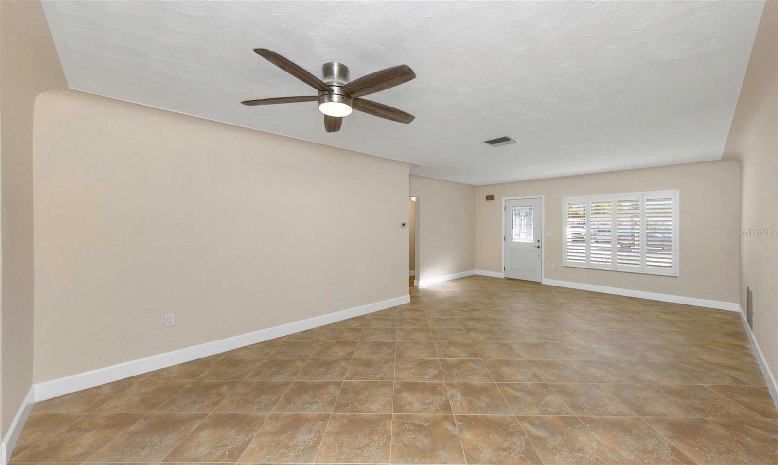 PASADENA SHORES - Residential