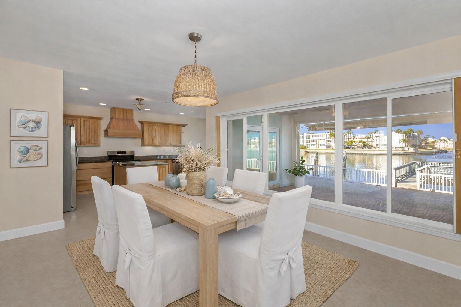 PASADENA SHORES - Residential