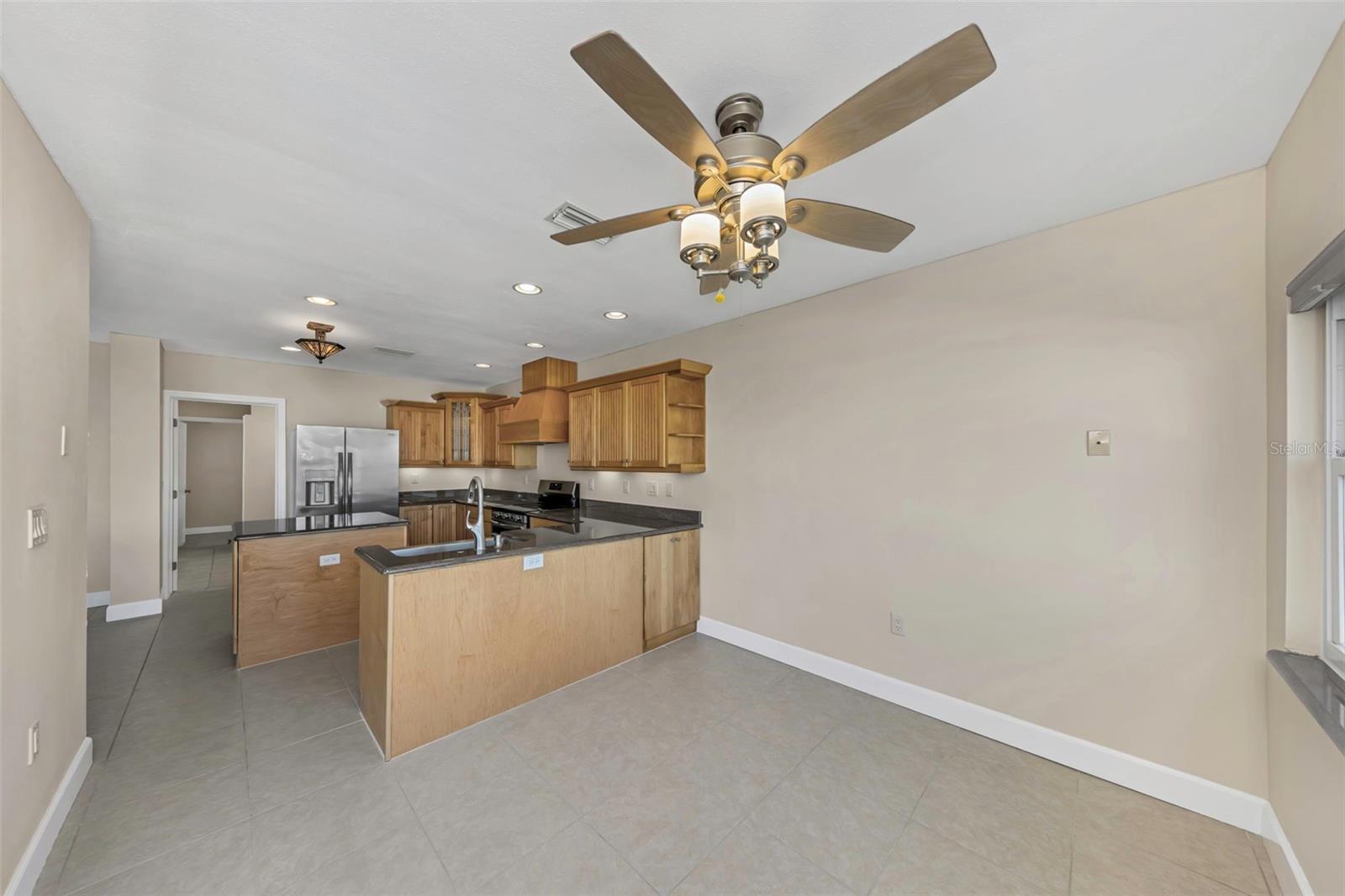 PASADENA SHORES - Residential