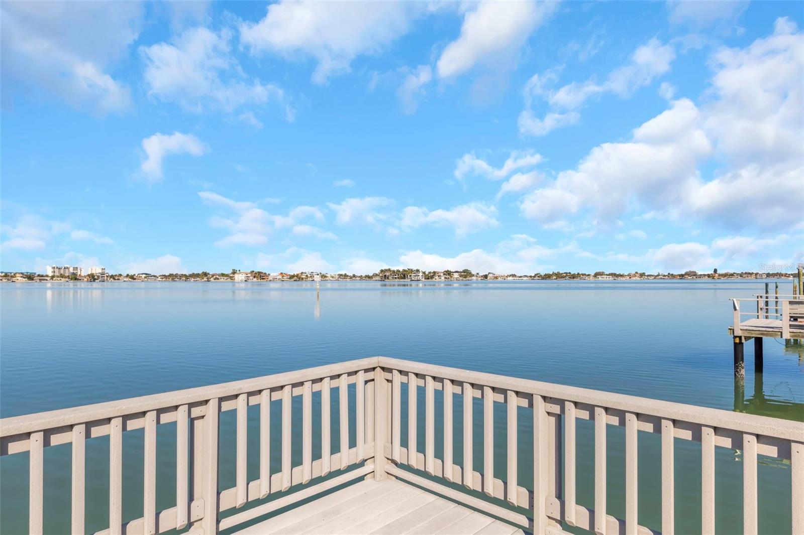 PASADENA SHORES - Residential