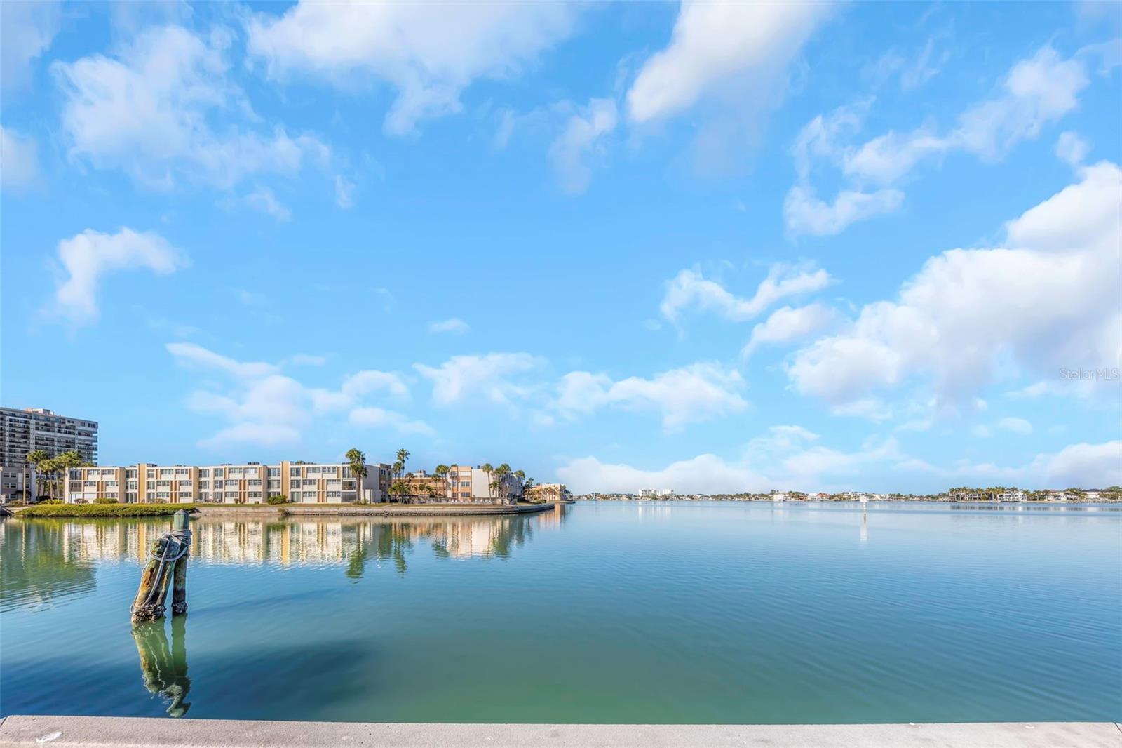 PASADENA SHORES - Residential