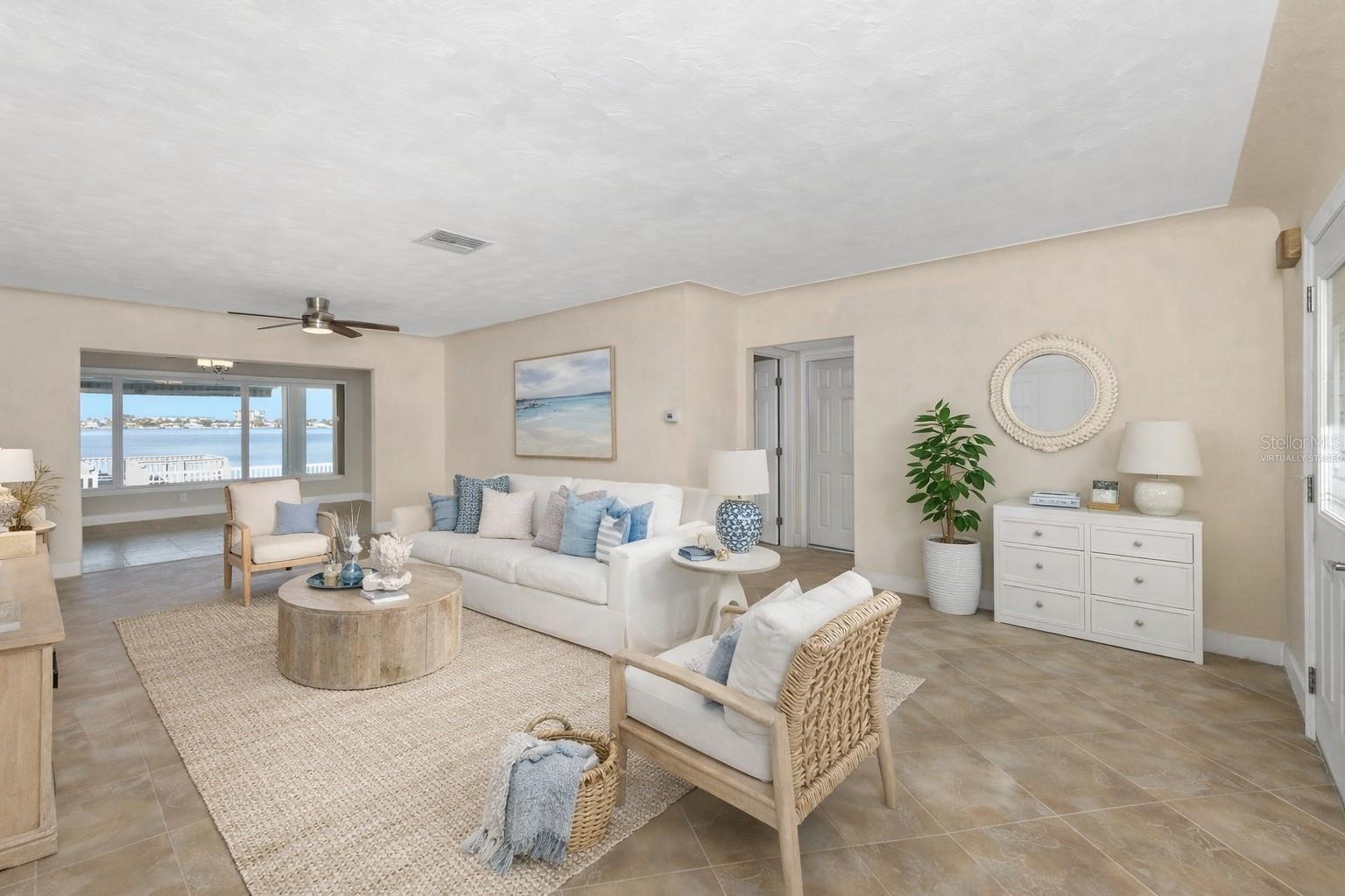 PASADENA SHORES - Residential