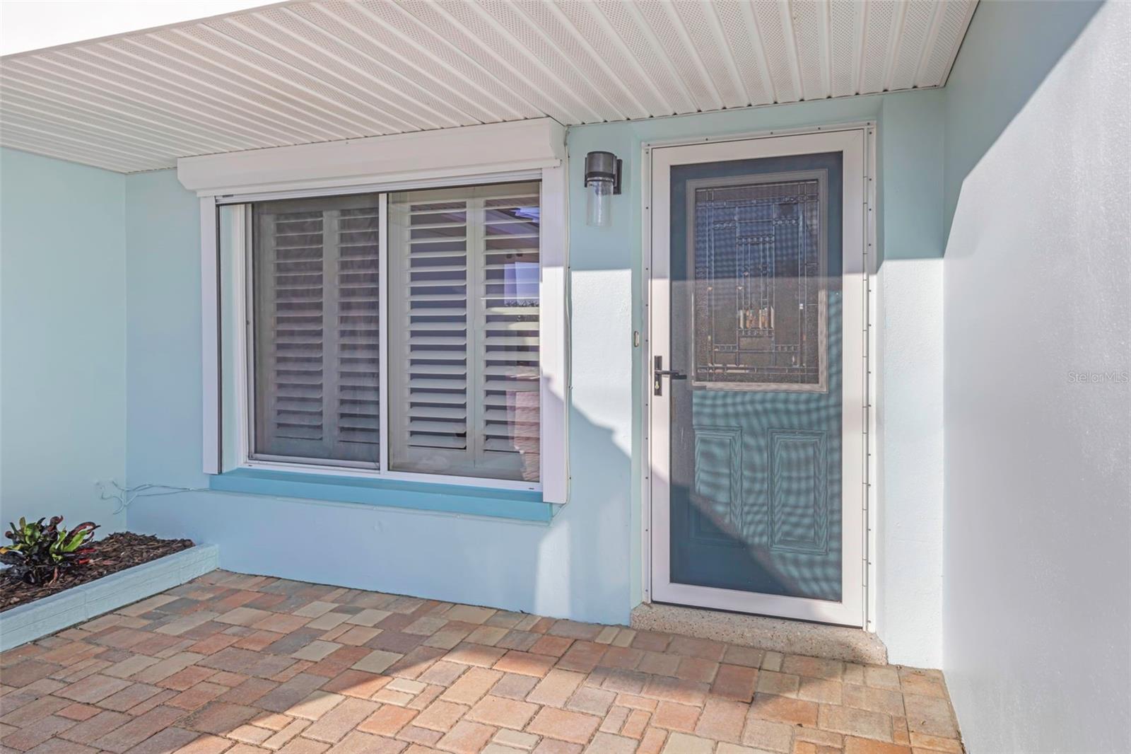 PASADENA SHORES - Residential