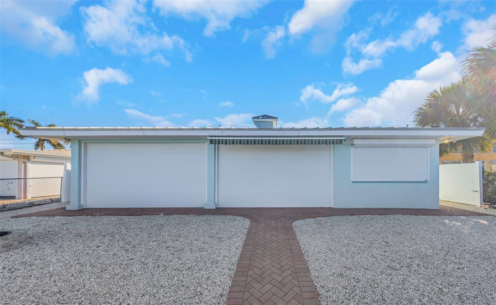 PASADENA SHORES - Residential