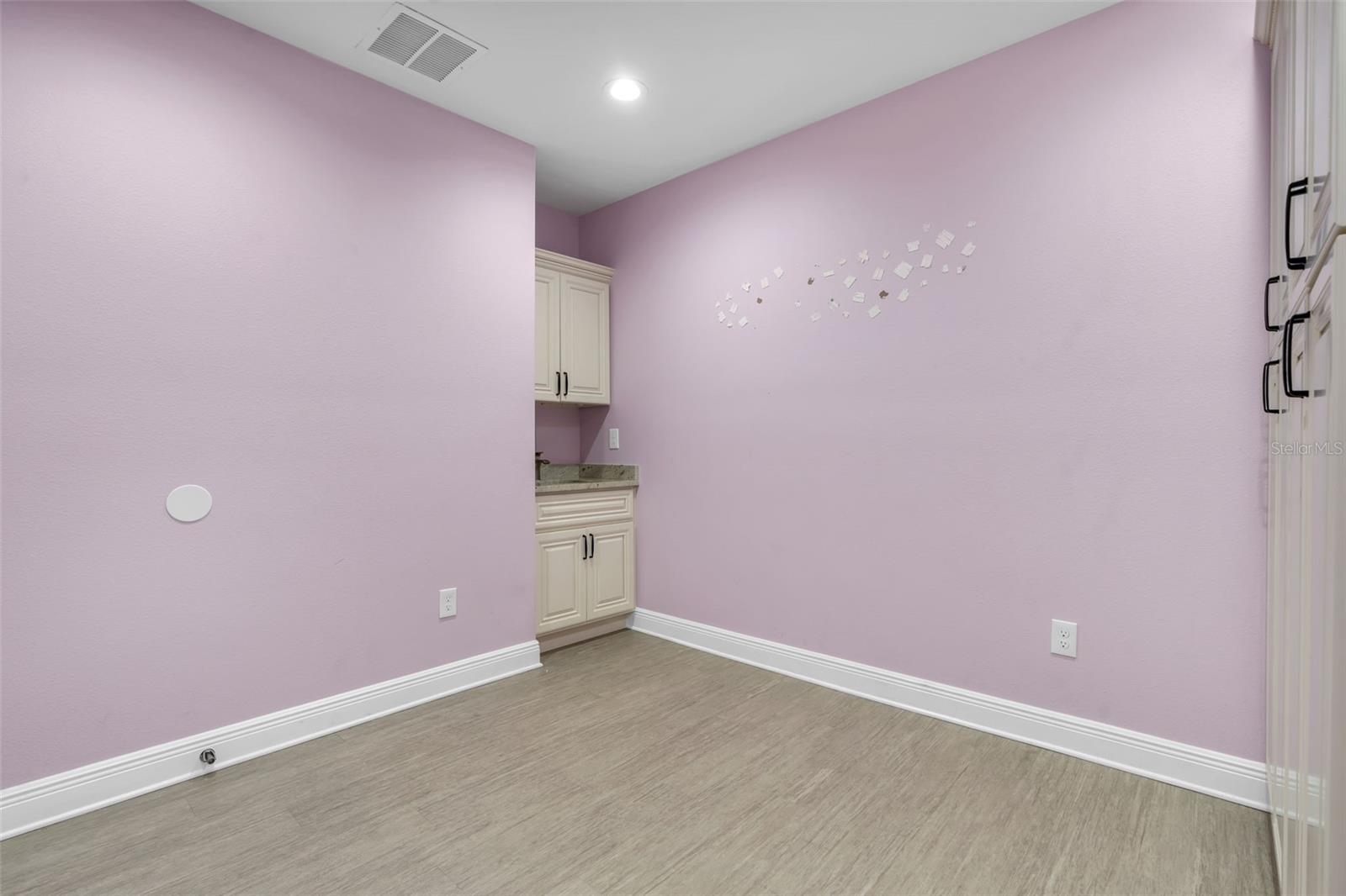 PRINCESS PARK 1 - Commercial Sale