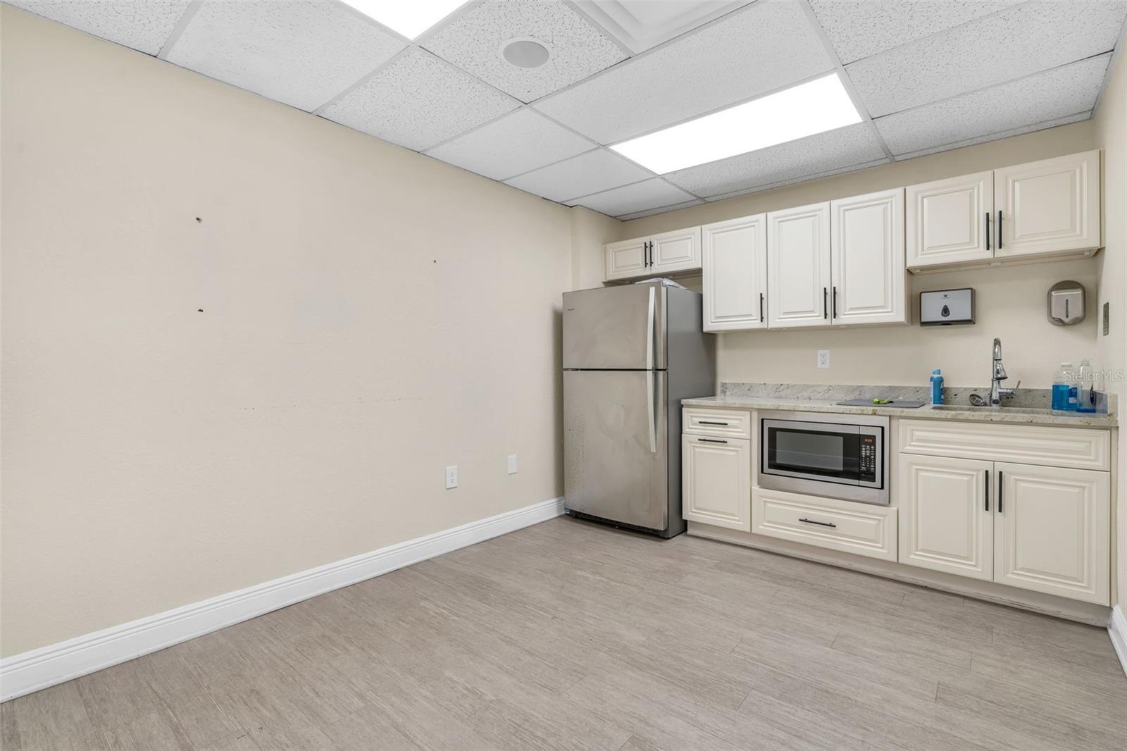 PRINCESS PARK 1 - Commercial Sale