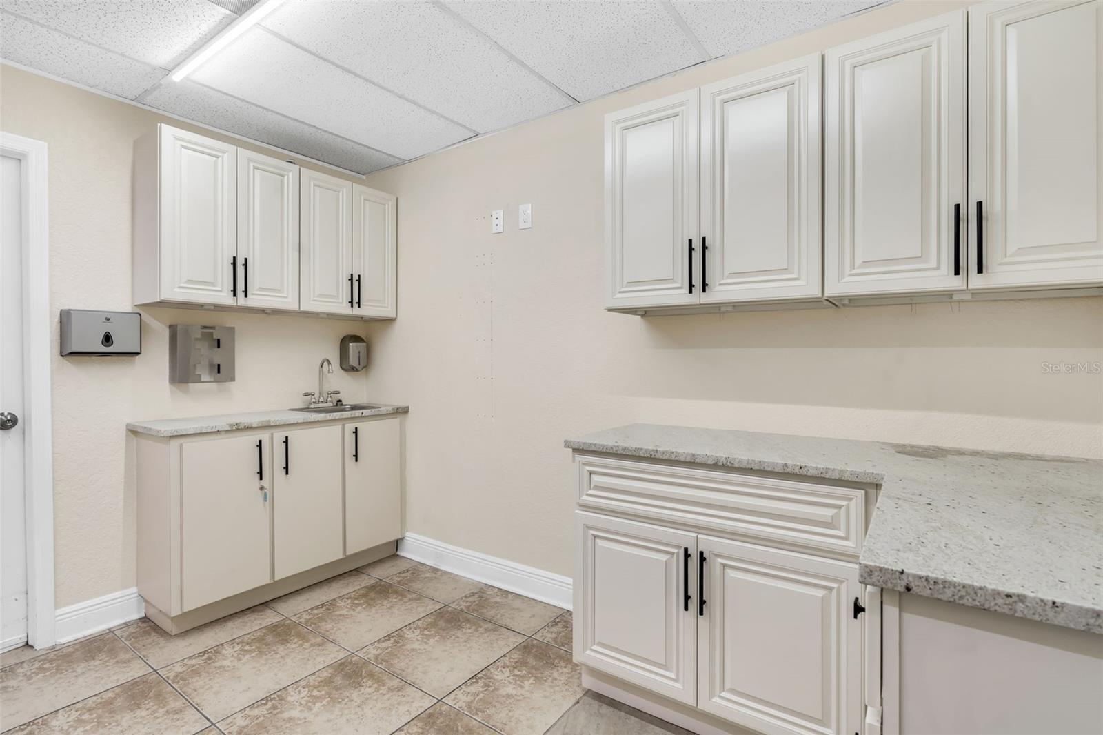 PRINCESS PARK 1 - Commercial Sale